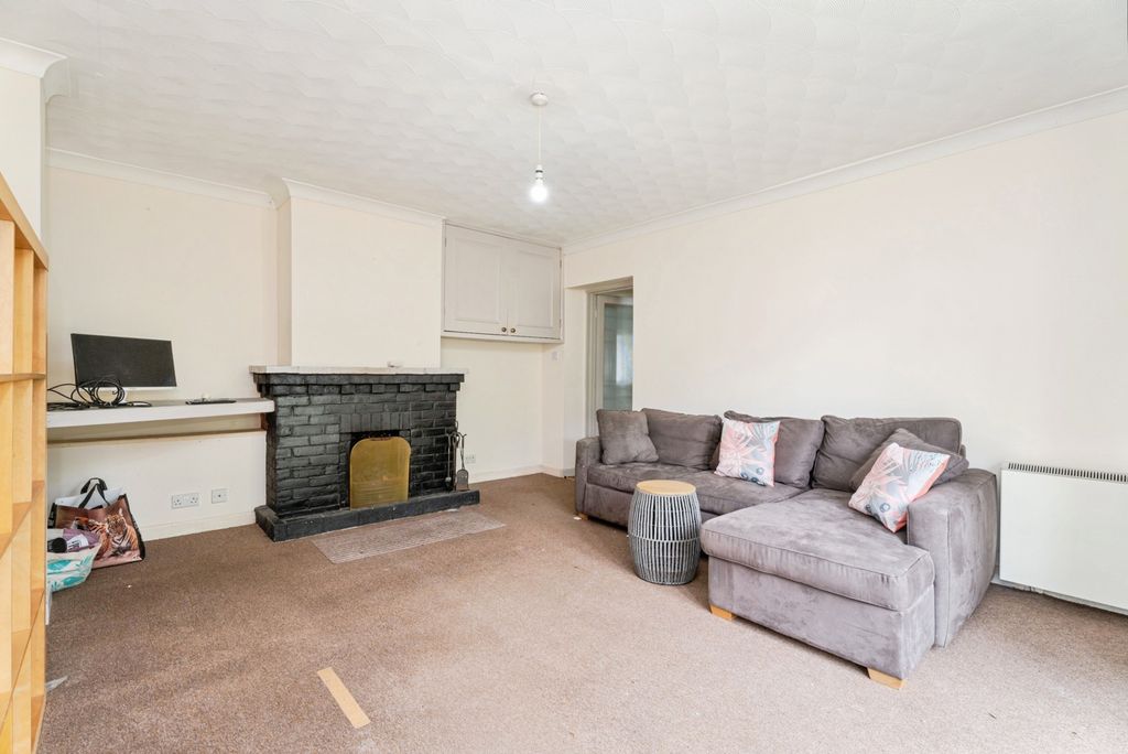 Property photo 2 of 10 Pbox-Img.Jpg