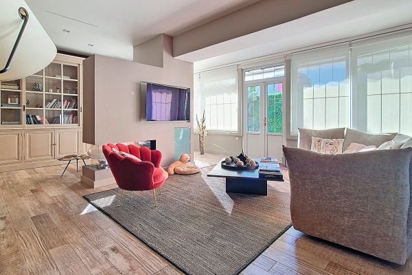 Property photo 2 of 3