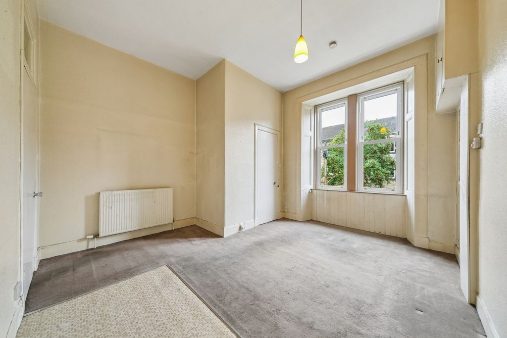 Property photo 2 of 16 Picture No. 20