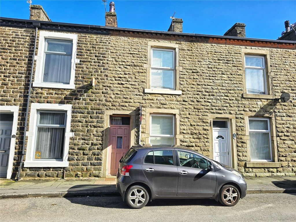 Property photo 1 of 11 Period Stone House