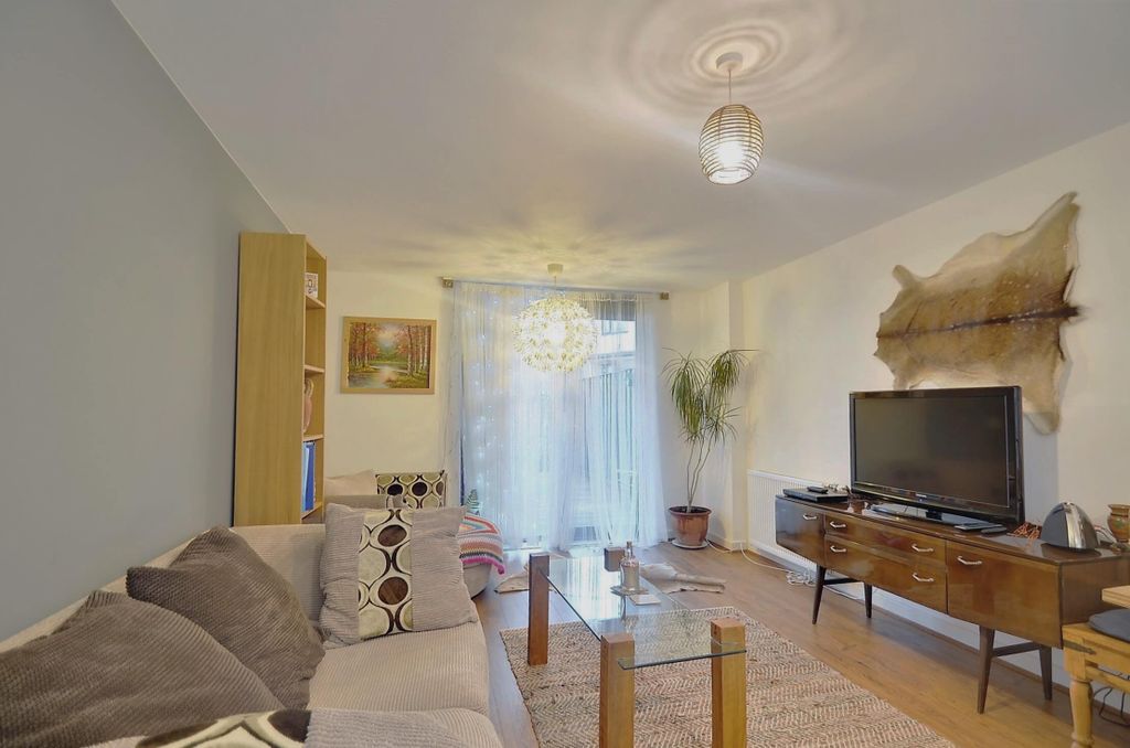 Property photo 1 of 15 Lounge.Jpg