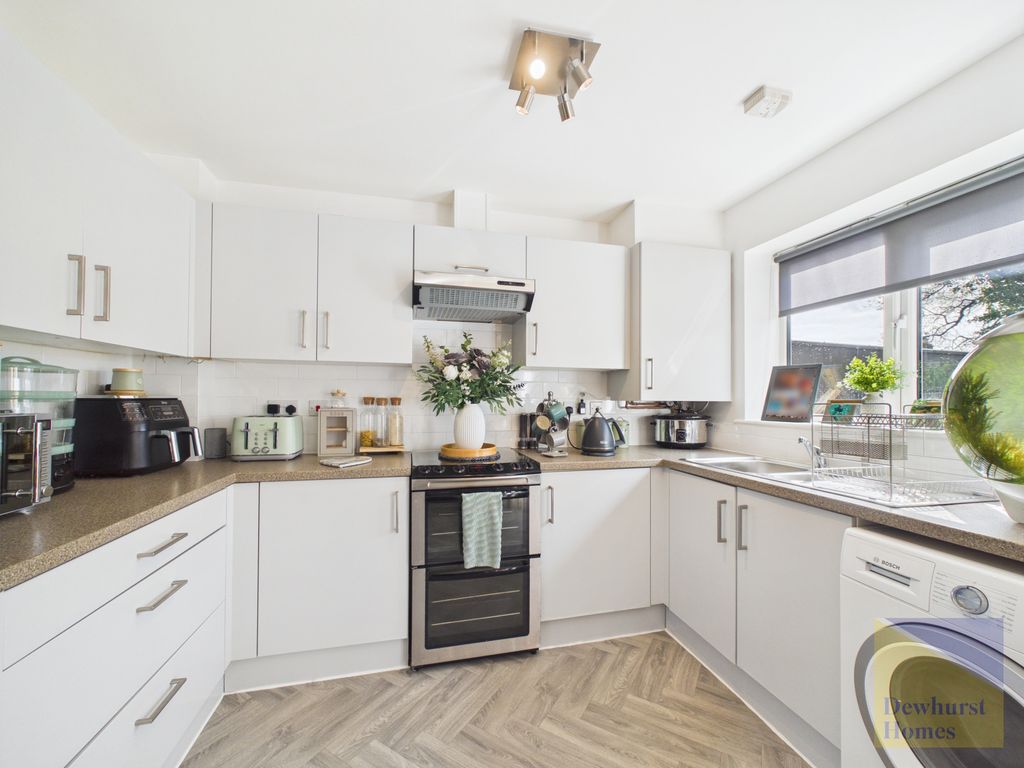 Property photo 3 of 16