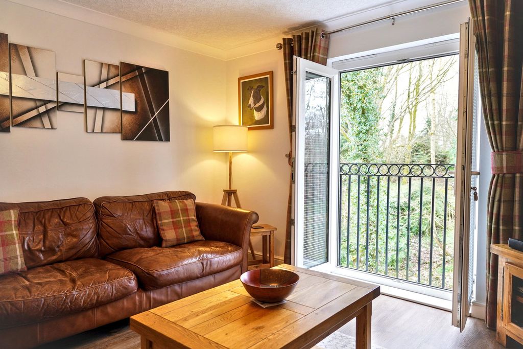 Property photo 3 of 23