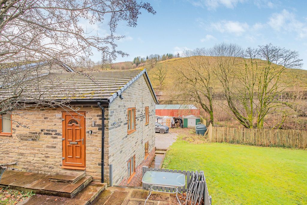 Property photo 1 of 27