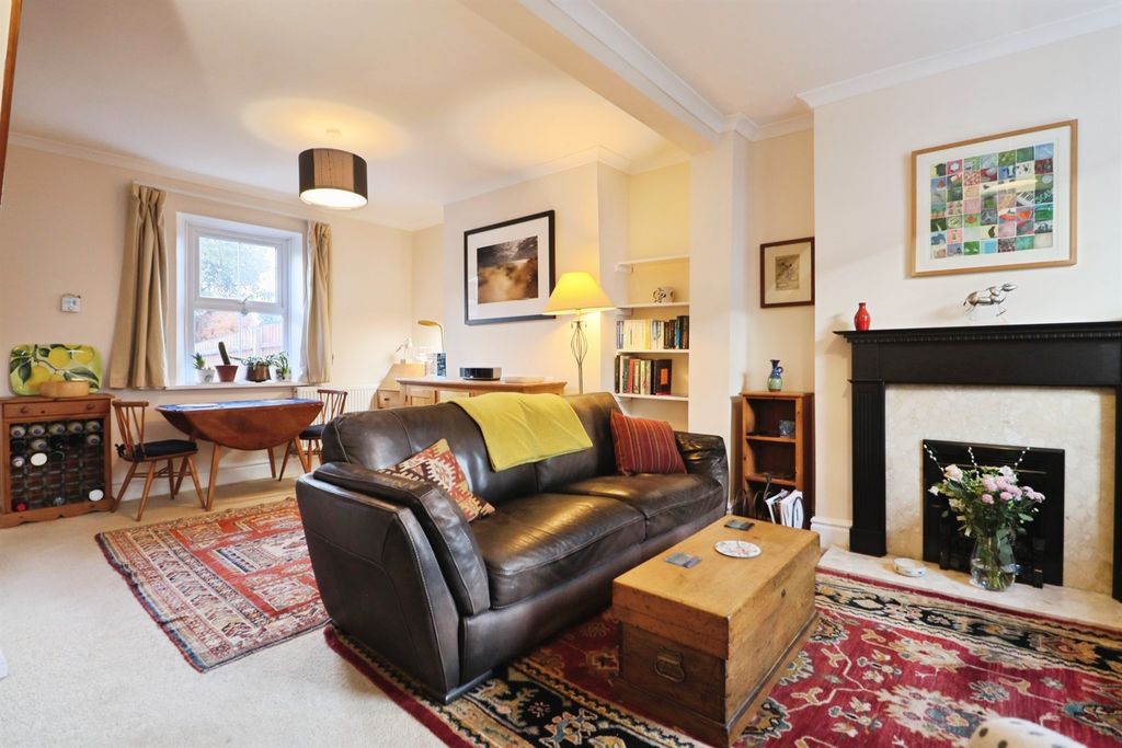 Property photo 3 of 18