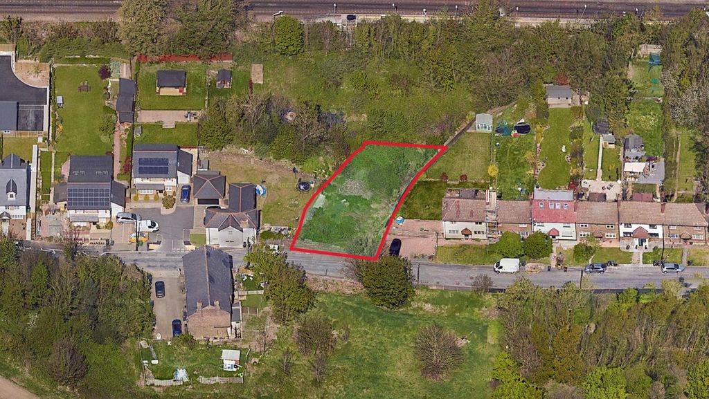 Property photo 2 of 3 5103541