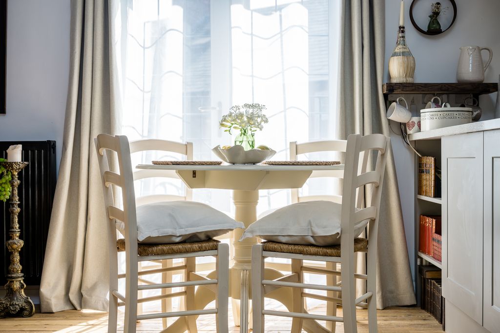 Property photo 3 of 13 Dining Area