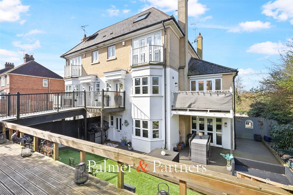 Property photo 1 of 29 Picture No. 10