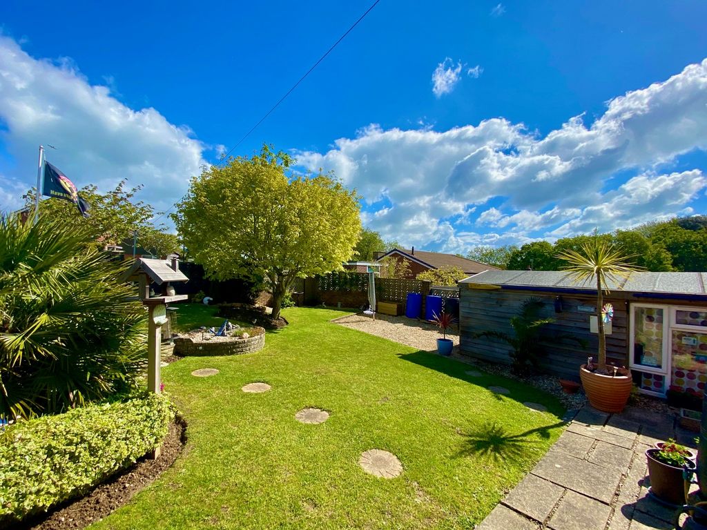 Property photo 1 of 14 Photo 17