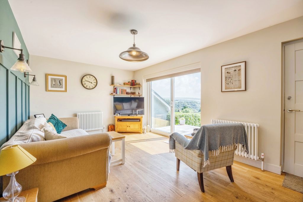 Property photo 3 of 16 Photography