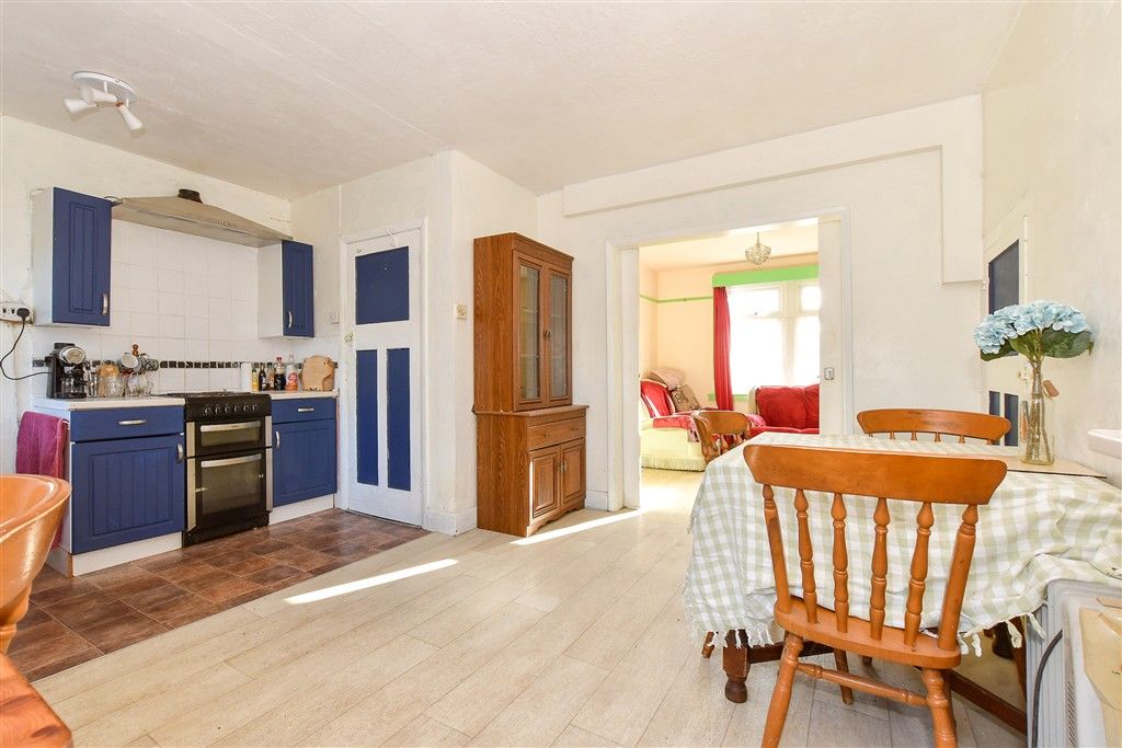 Property photo 2 of 11 Kitchen/Dining Room