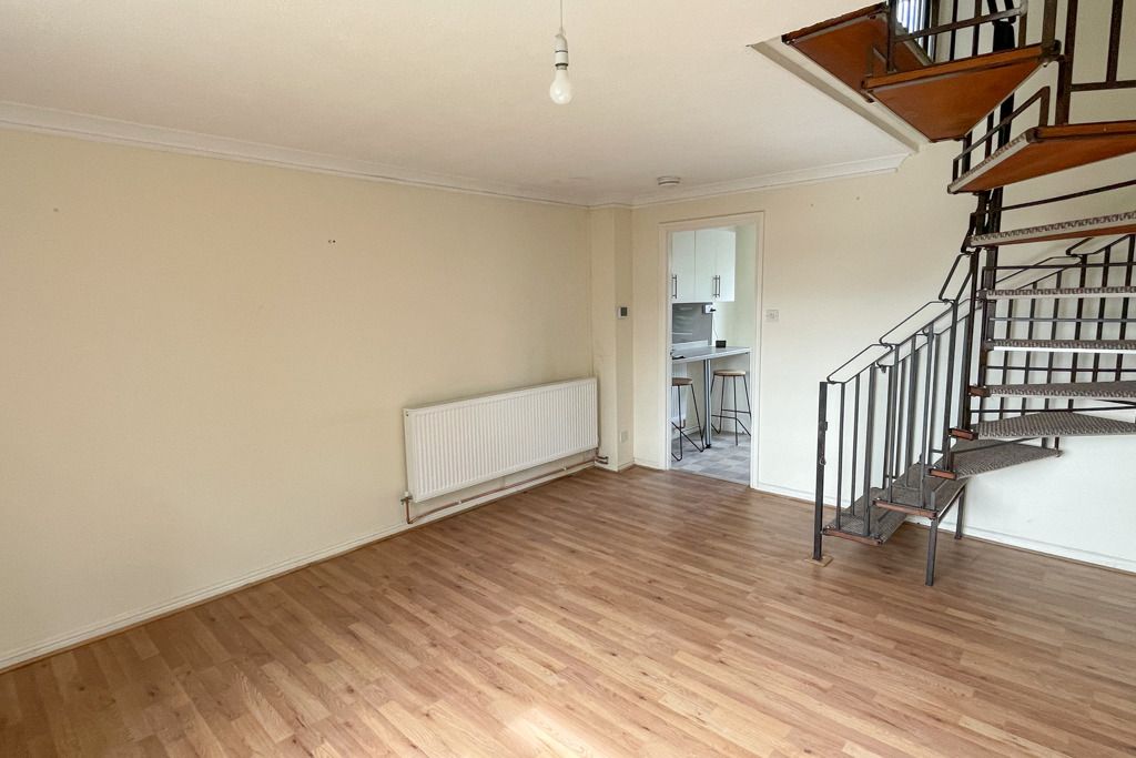 Property photo 3 of 13 5051174