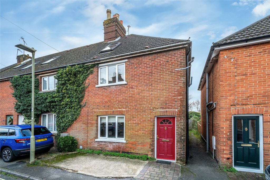 Property photo 1 of 18 Picture No. 05