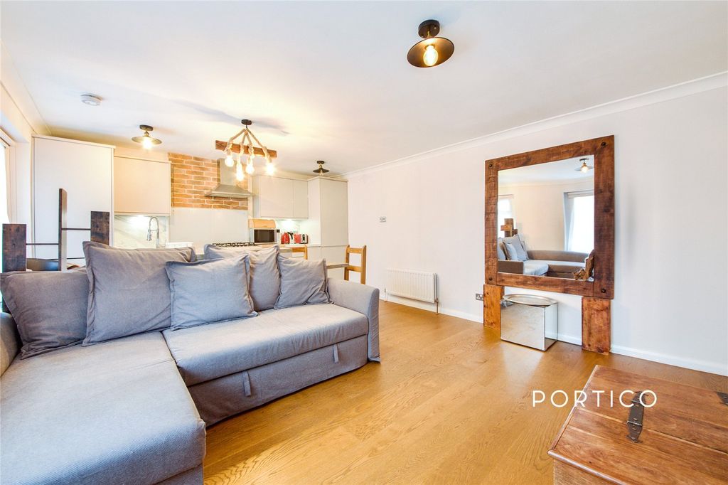 Property photo 3 of 10 Picture No. 02