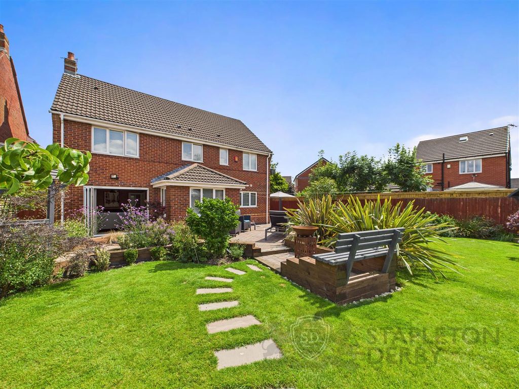 Property photo 1 of 47 Cam04720G0-Pr0099-Still049.Jpg