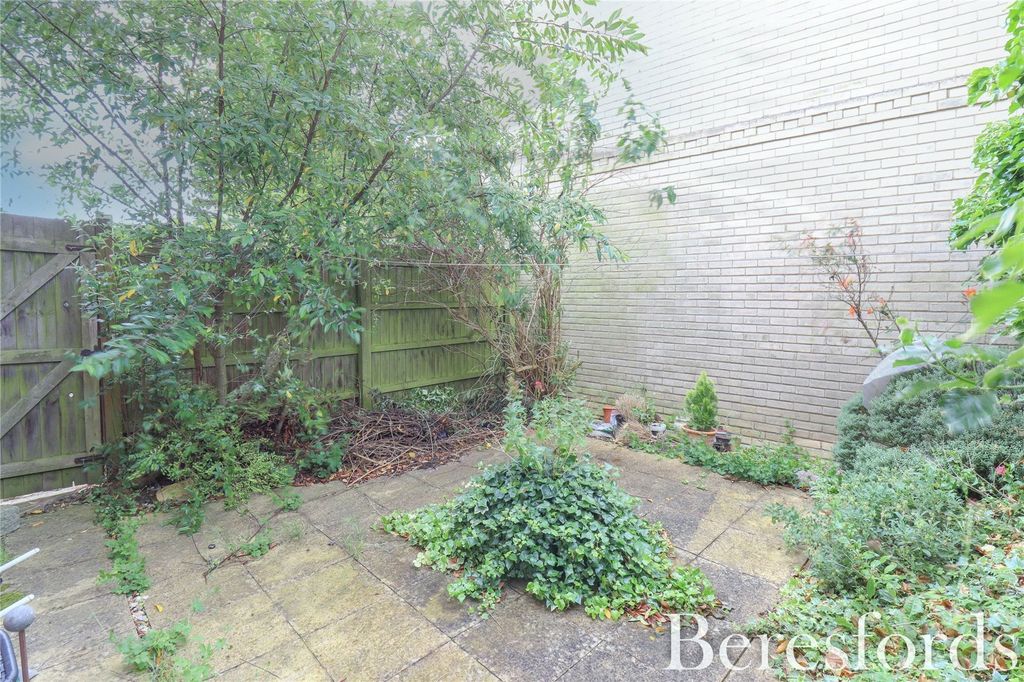 Property photo 3 of 3 Picture No. 04