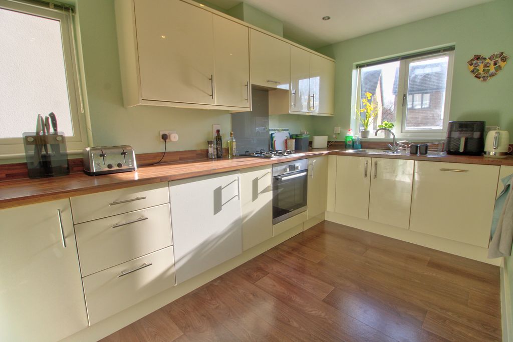 Property photo 3 of 14 Photo #3