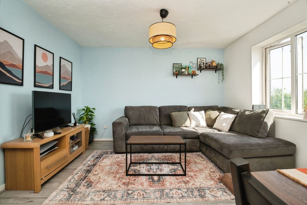 Property photo 3 of 13 Living/Dining Area