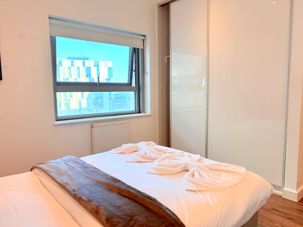 Property photo 1 of 13 Bedroom