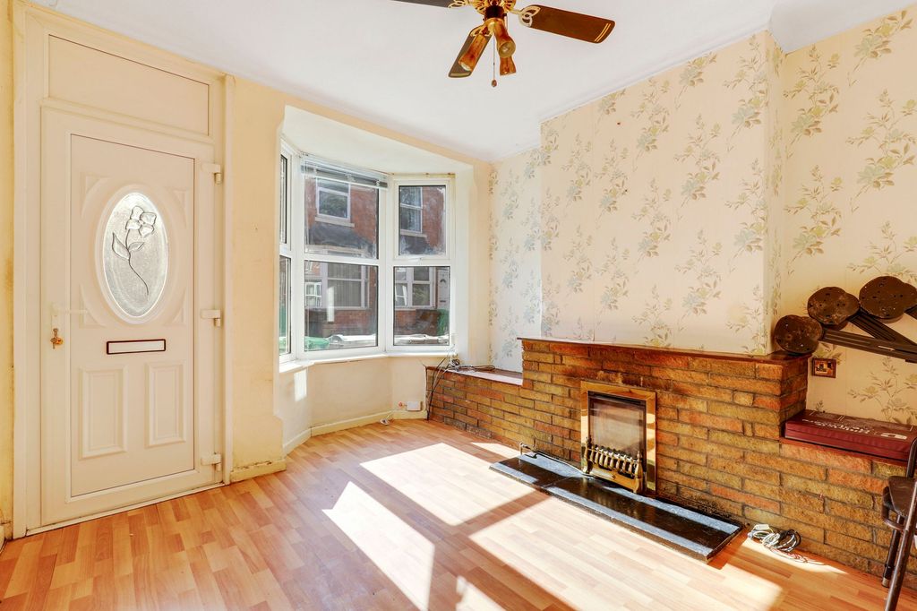 Property photo 2 of 9