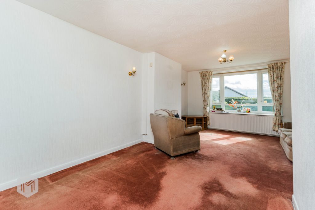 Property photo 3 of 22 Picture No. 05