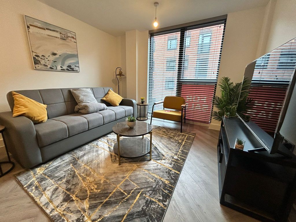 Property photo 1 of 9 Living Room