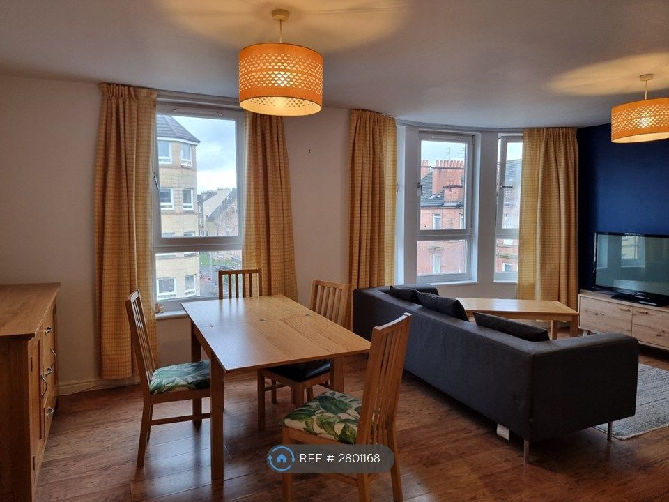 Property photo 1 of 35 Dining Table Extends