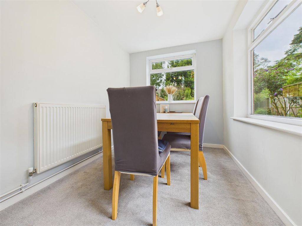 Property photo 3 of 9 Cam02453G0-Pr0171-Still006.Jpg