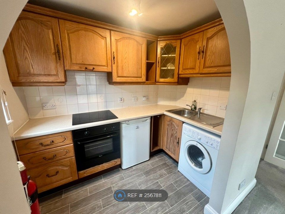 Property photo 2 of 6