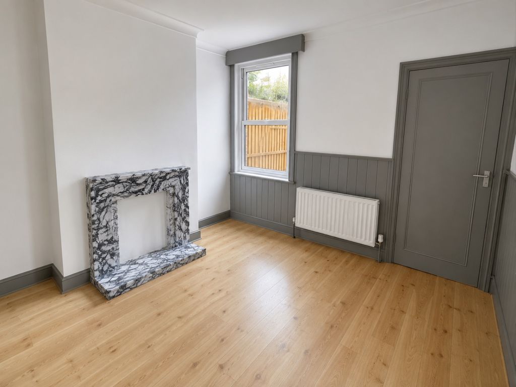 Property photo 3 of 8 5224502