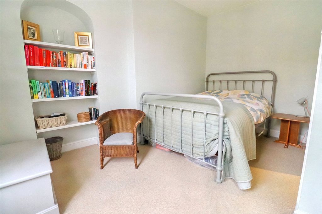 1 bed flat to rentDevonshire Buildings, Bear Flat, Bath BA2 photo 3