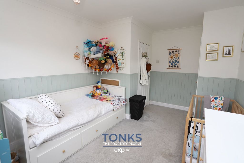 Property photo 2 of 30