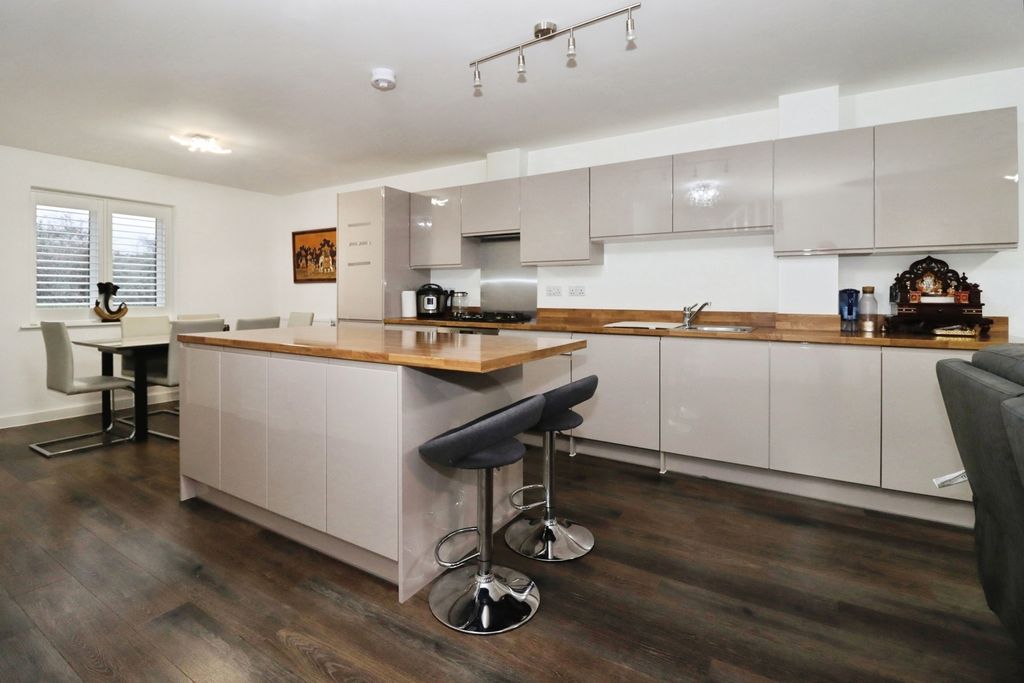 Property photo 2 of 20 Kitchen/Diner/Lounge