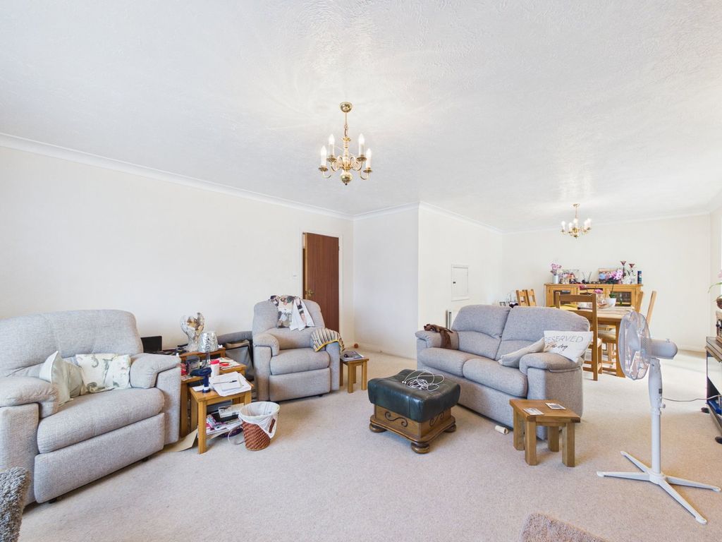 Property photo 3 of 21