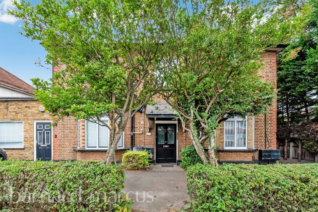Property photo 2 of 12