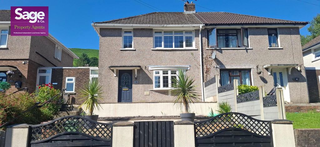 Property photo 1 of 33