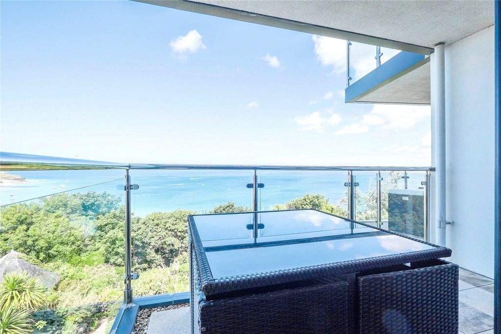 Property photo 3 of 7 Picture No. 05