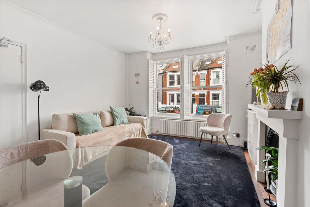 Property photo 3 of 12