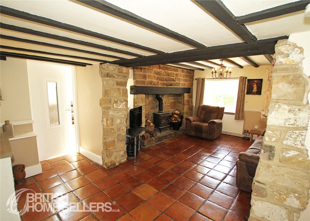 Property photo 3 of 24 Picture No. 04