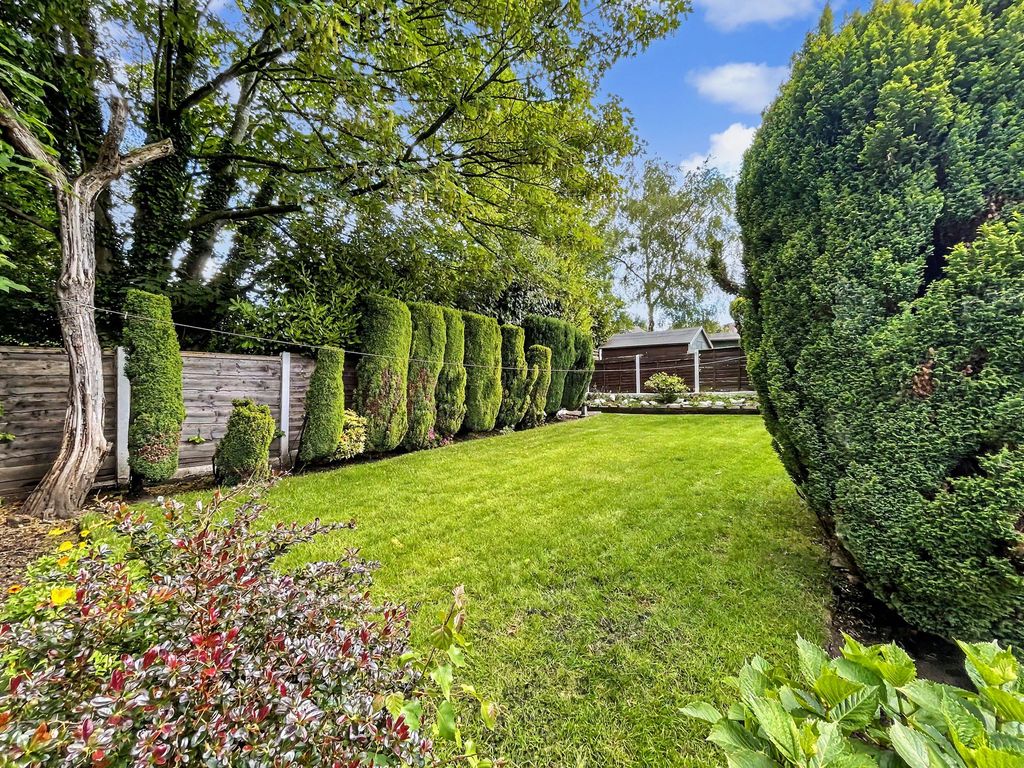 Property photo 2 of 29