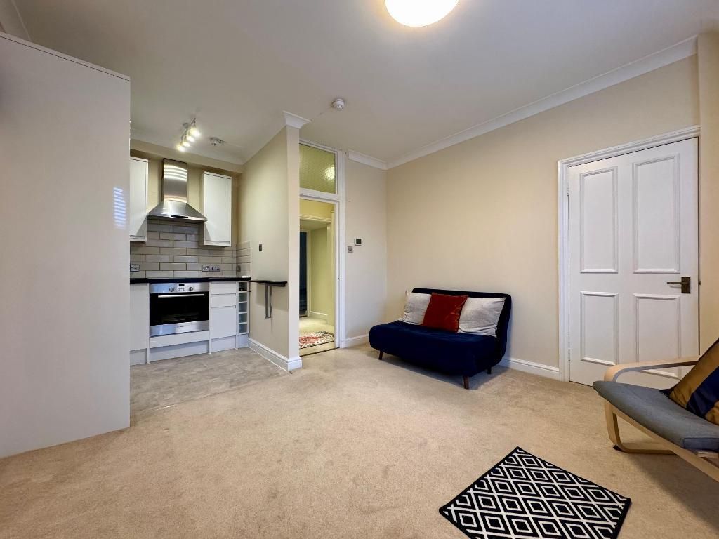 Property photo 3 of 10 Photo 3