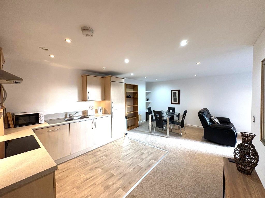 Property photo 3 of 9 d2204Ec2-0c76-47F1-9209-8F8A21022002