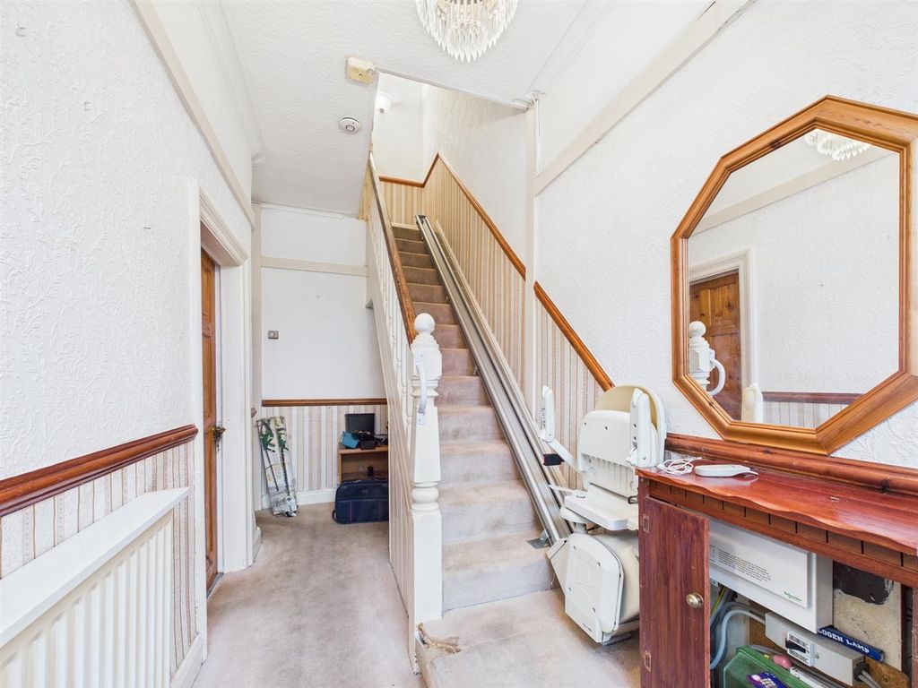 Property photo 3 of 32 Cam03604G0-Pr0238-Still002.Jpg