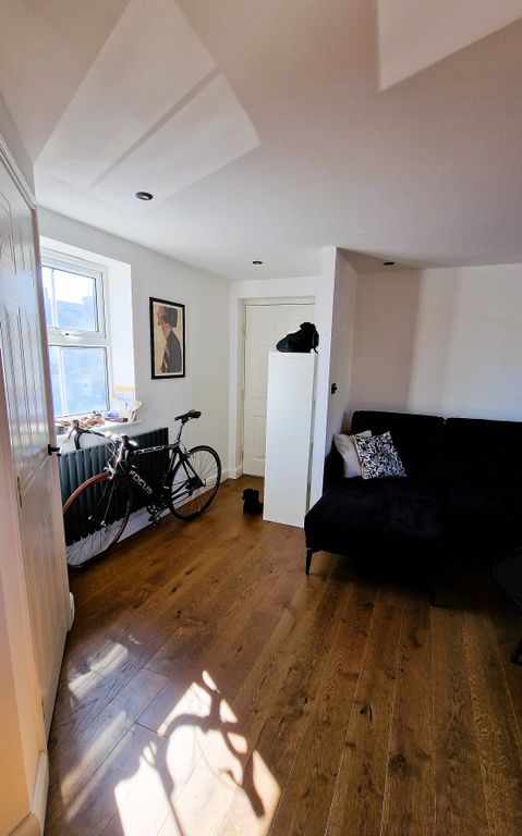 Property photo 3 of 21