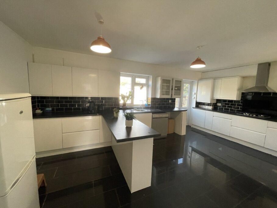 Property photo 1 of 12 68Kings7.Jpeg
