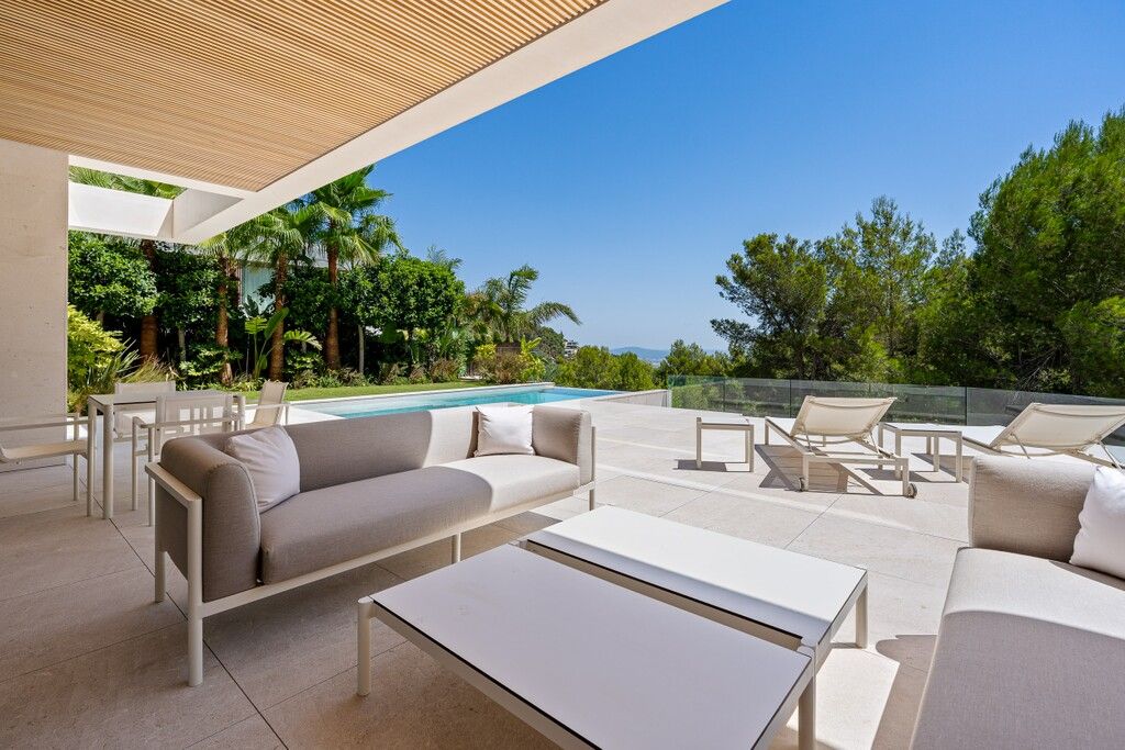Property photo 3 of 20 Covered Terrace.Jpg