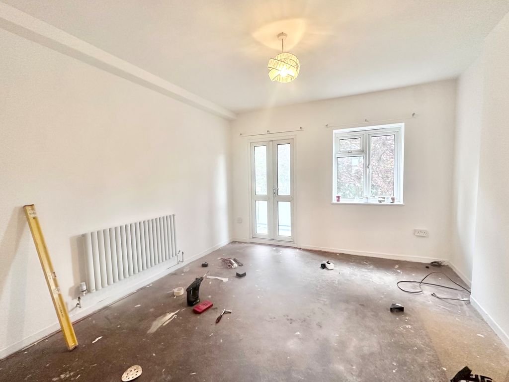 Property photo 2 of 7 Reception