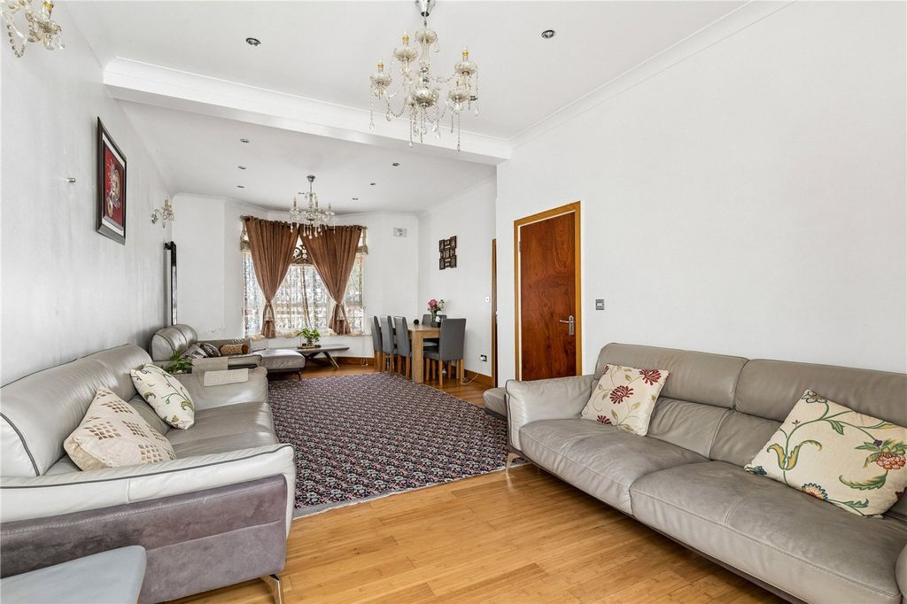 Property photo 3 of 10 Picture No. 05