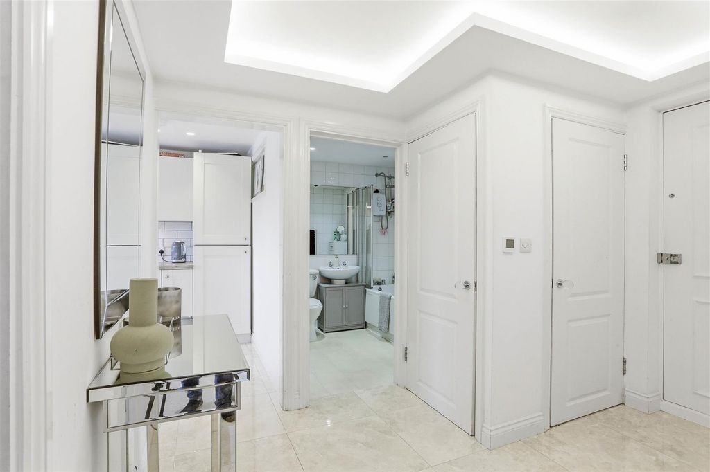 Property photo 3 of 17 1650200733 - 5.Jpg