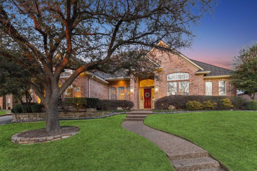 Property photo 1 of 31